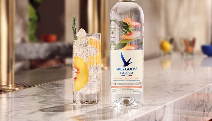 there-s-vodka-in-this-truly-introduces-its-first-spirits-based-seltzer